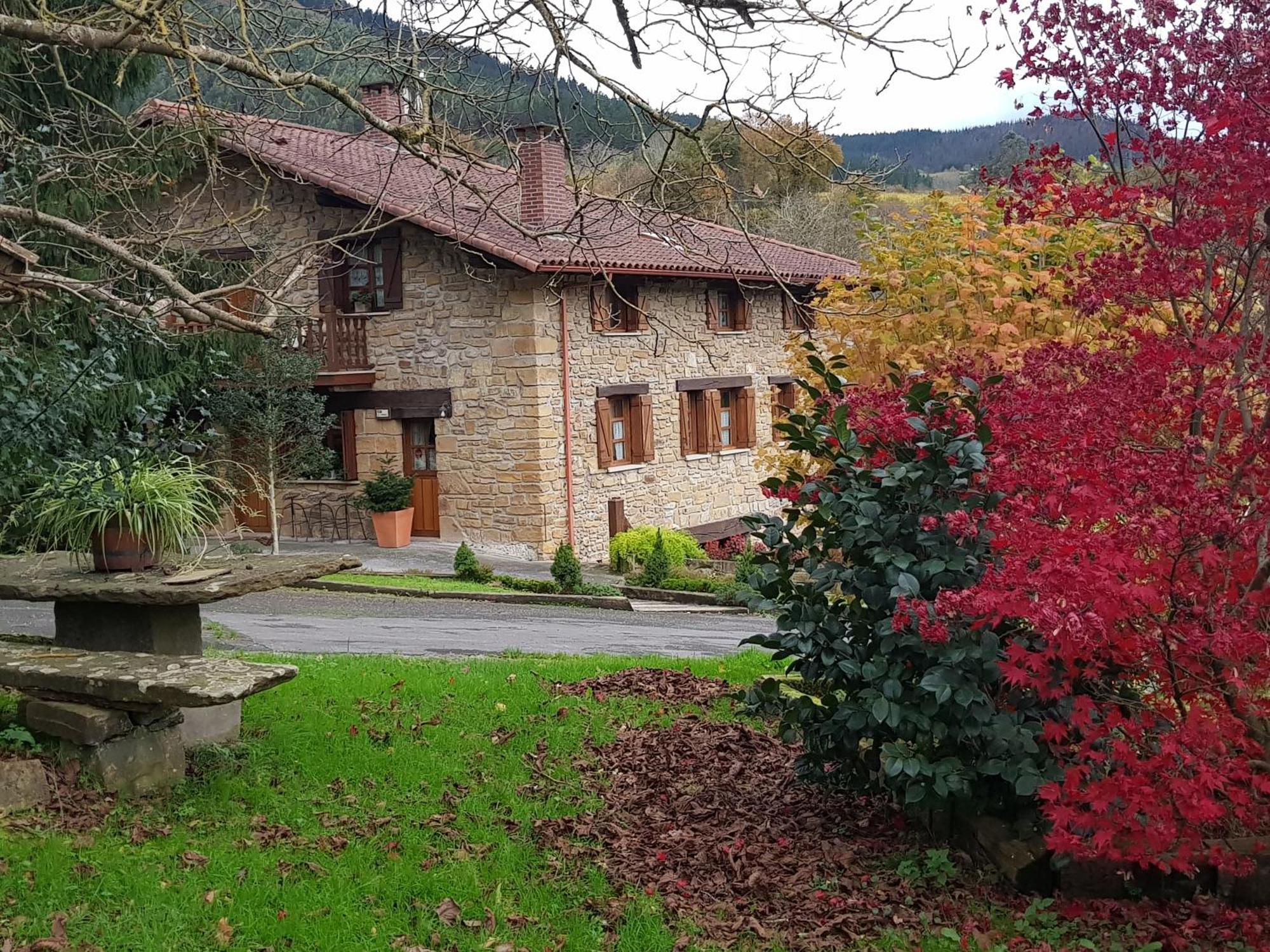Agroturismo Iberreko Errota Muxika Exterior photo